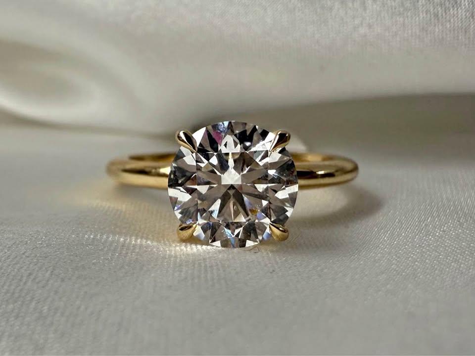 14KY 2.00ct Round Lab Grown Diamond Engagement Ring