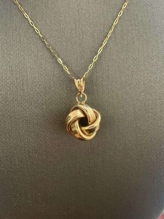 14K Yellow Gold Knot Pendant