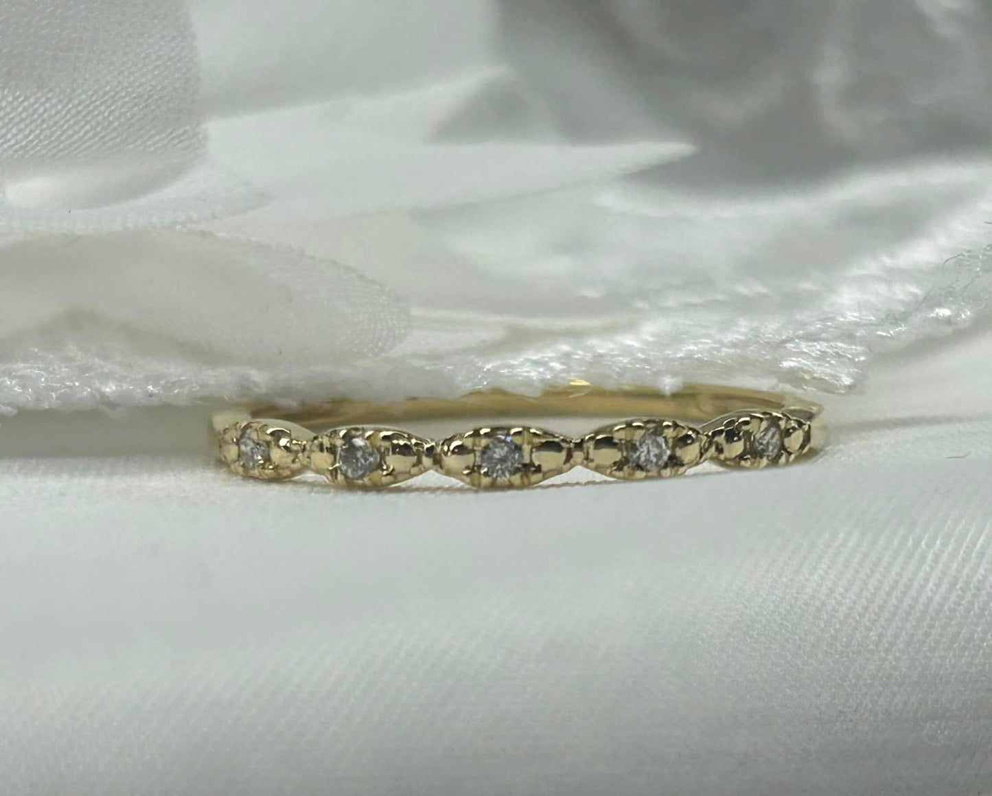 14KY Natural Diamond band