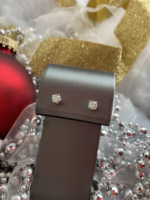 14K White Gold Studs