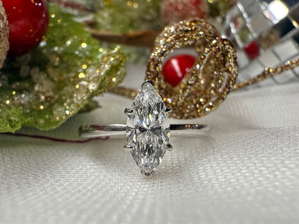 14KW 1.01ct Marquise Lab Grown Diamond Engagement Ring