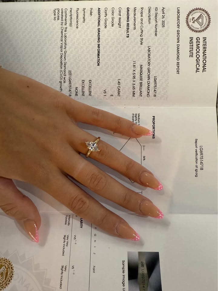 10KY 1.43ct Marquise Lab Grown Diamond Engagement Ring