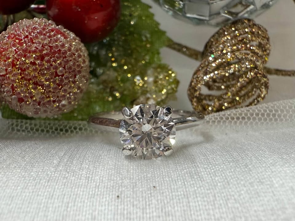 14KW 1.53 Round Lab Grown Diamond Engagement Ring