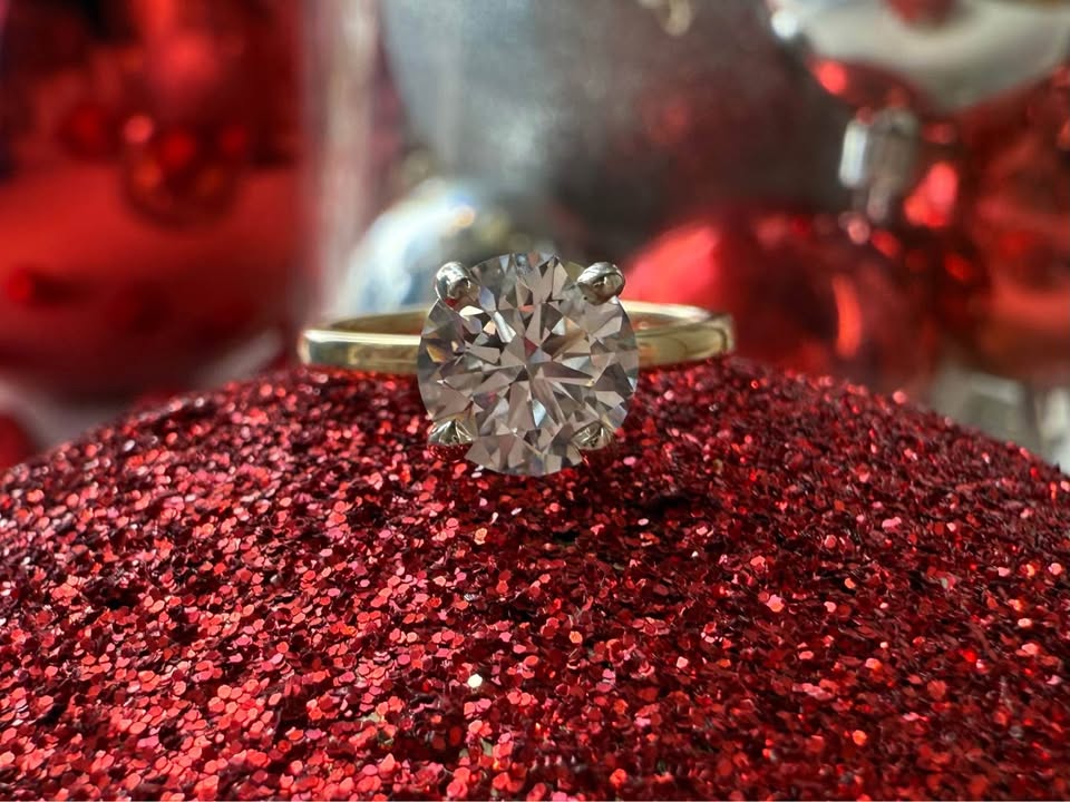 14KY 1.85ct Round Lab Grown Diamond Engagement Ring