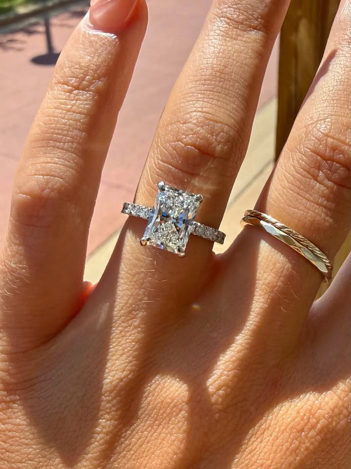 14KW 2.56ct Radiant Cut Lab Grown Diamond Engagement Ring with Hidden Accents