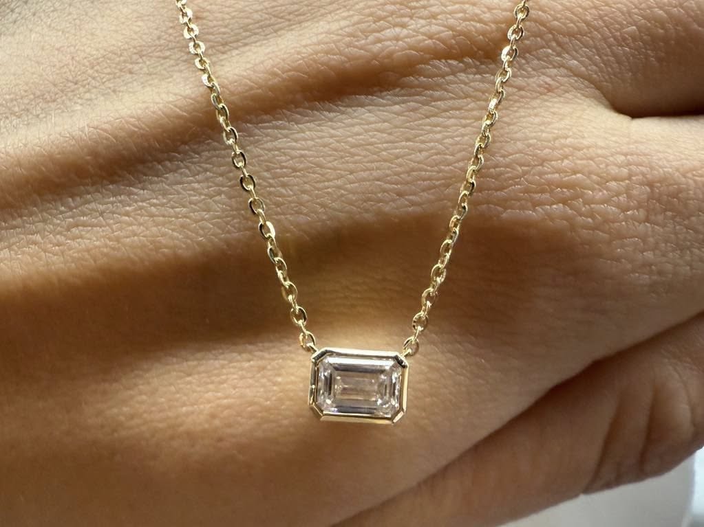 14KY 1.02ct Emerald Cut Lab Grown Pendant Necklace