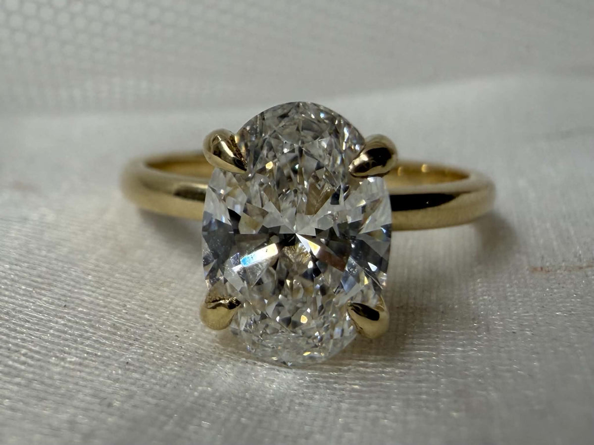 10KY 2.00ct Oval Lab Grown Diamond Engagement Ring