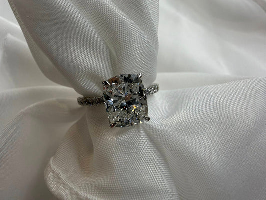 14KW 3.02ct Cushion Cut Lab Grown Diamond Engagement Ring
