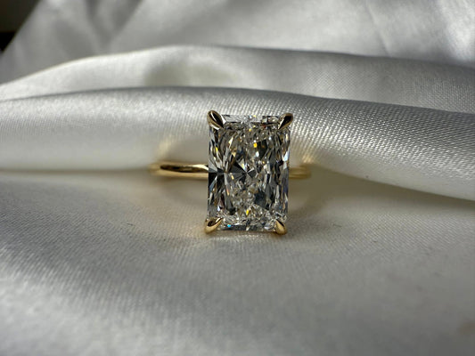 14KY 3.04 Radiant Cut with Hidden Halo Lab Grown Diamond
