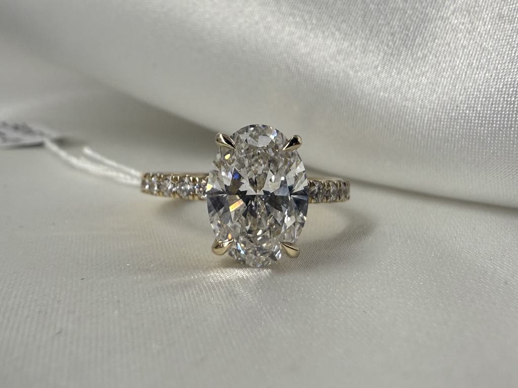14KY 3.00ct Oval Lab Grown Diamond Engagement Ring