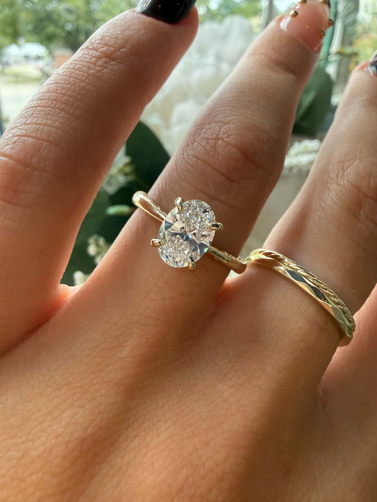 10KY 1.43ct Oval Lab  Grown Diamond Engagement Ring