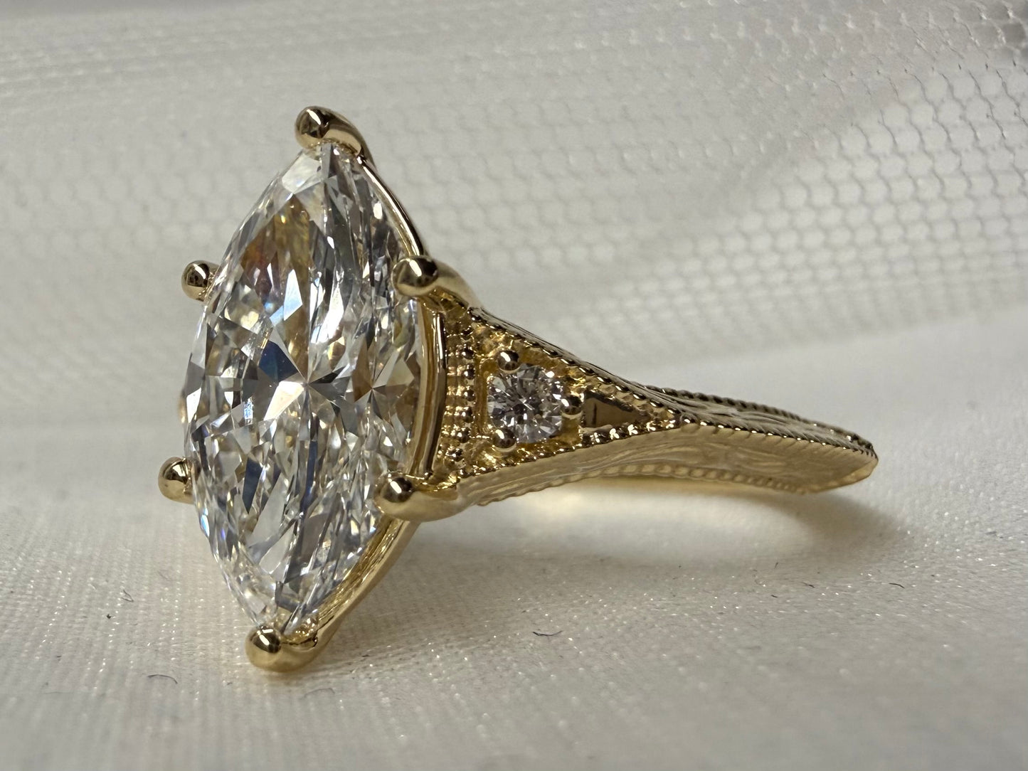14KY 1.54ct Marquise Lab Grown Diamond Engagement Ring