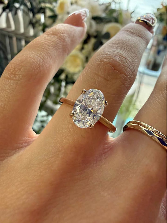 14KY 1.70ct Oval Lab Grown Diamond Engagement Ring