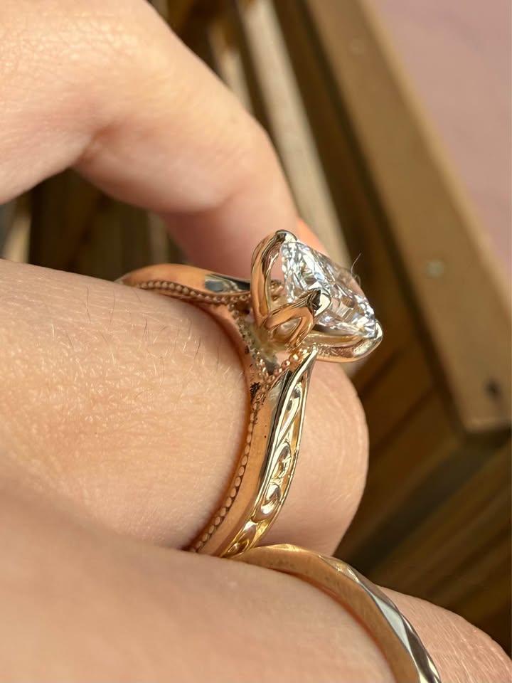 10KY 1.57ct Radiant Cut Lab Grown Diamond Engagement Ring