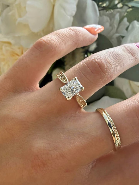 10KY 1.57ct Radiant Cut Lab Grown Diamond Engagement Ring