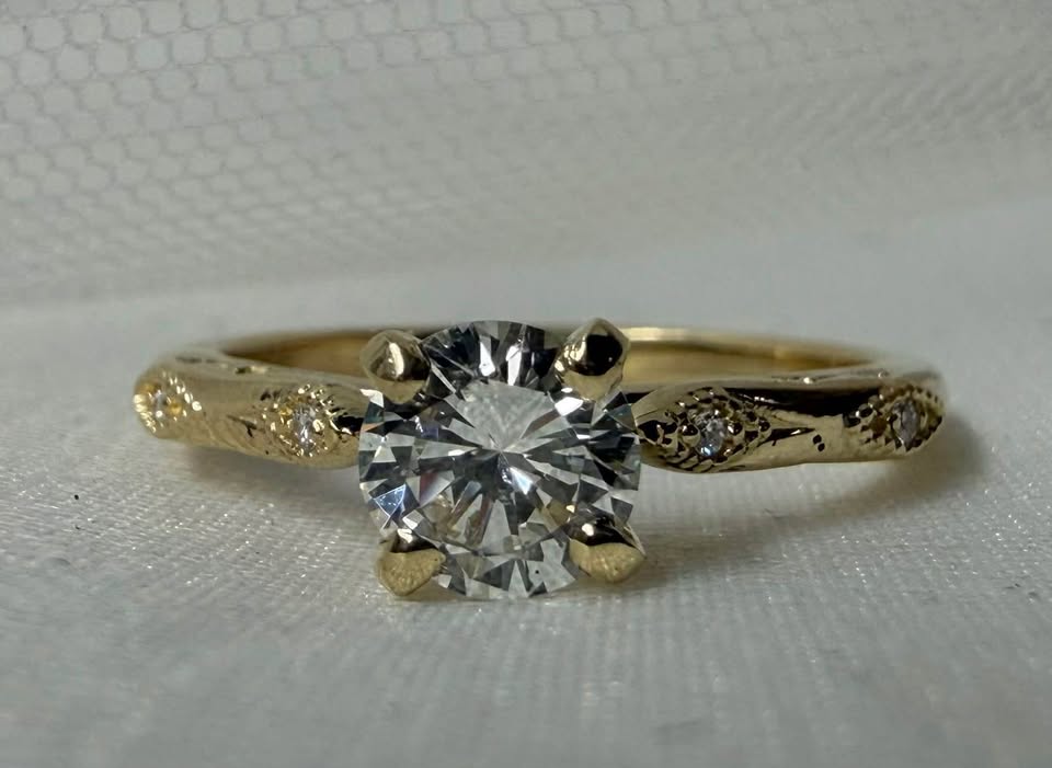 10KY .59ct Round Natural Diamond Engagement Ring