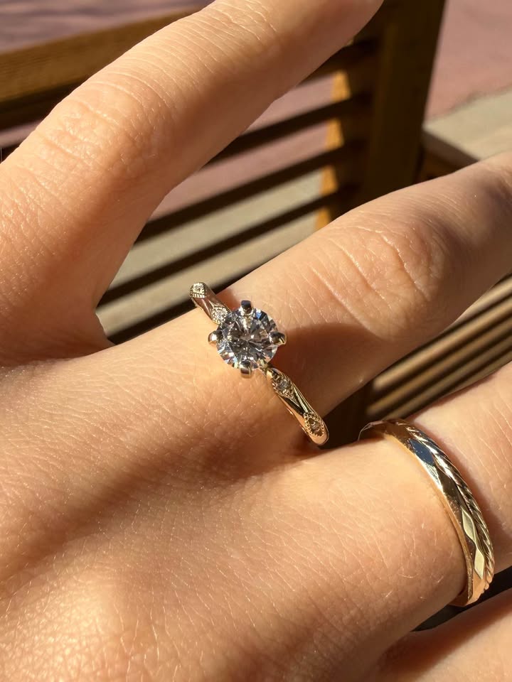 10KY .59ct Round Natural Diamond Engagement Ring