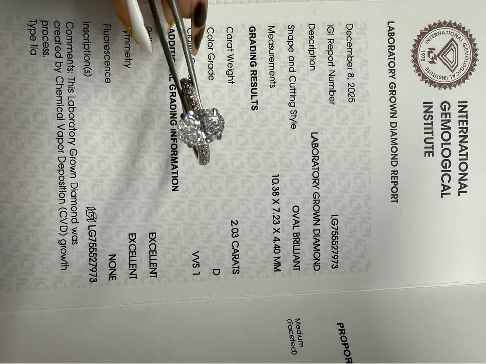 14KW 2.03ct Oval LG Diamond Engagement Ring