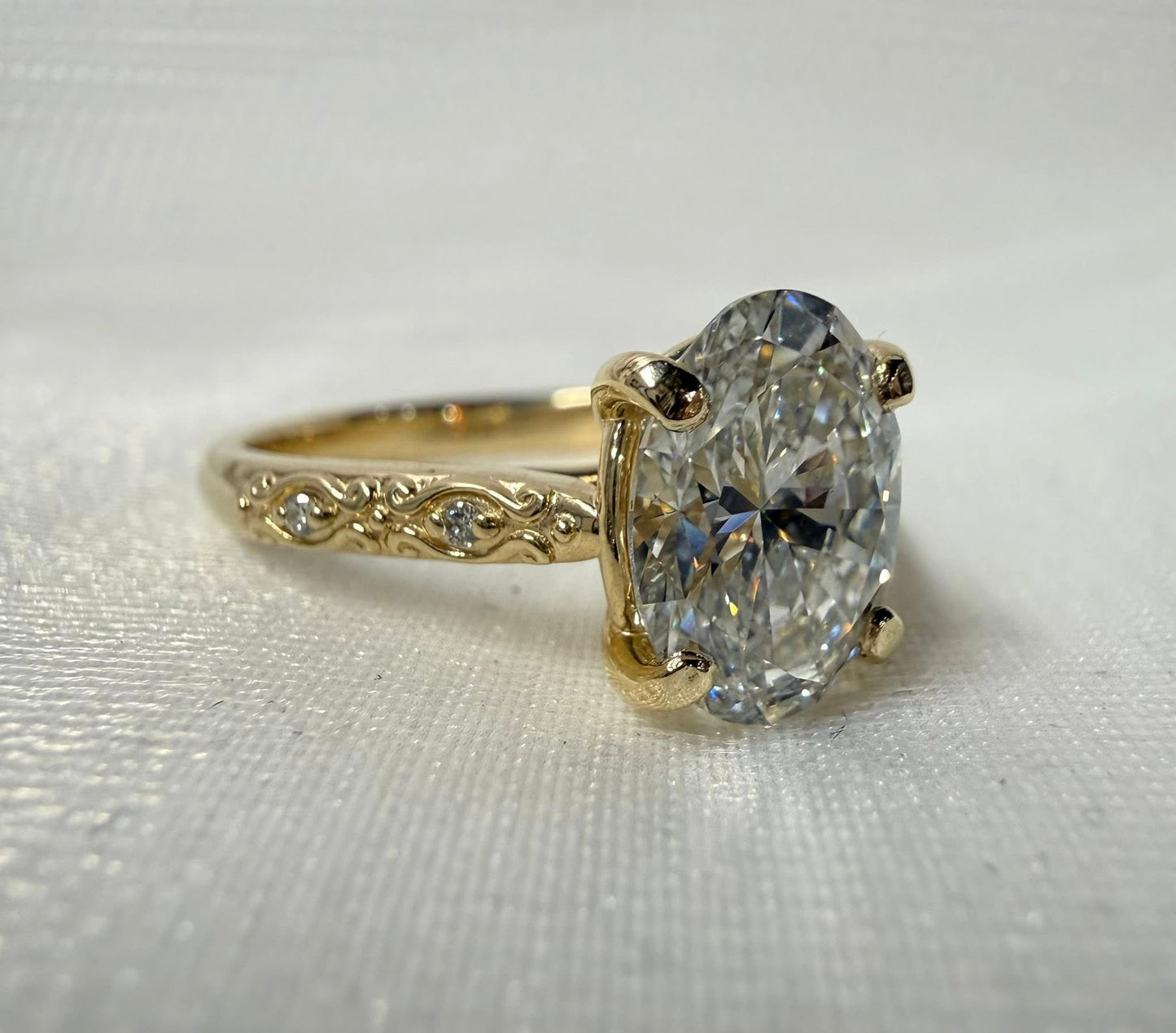 10KY 2.08ct Lab Grown Diamond Engagement Ring