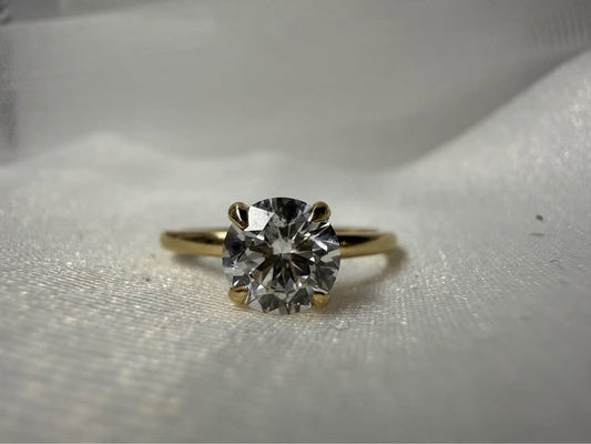 10KY 1.05ct Round Lab Grown Diamond Solitaire