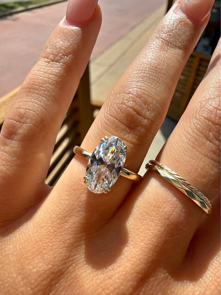 14KY 3.05ct Moval Lab Grown Diamond Engagement Ring