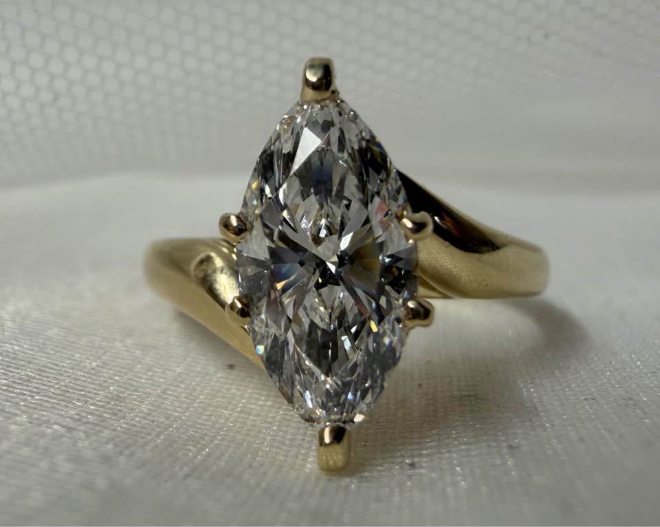 14KY 1.52ct Marquise Cut Lab Grown Diamond Engagement Ring