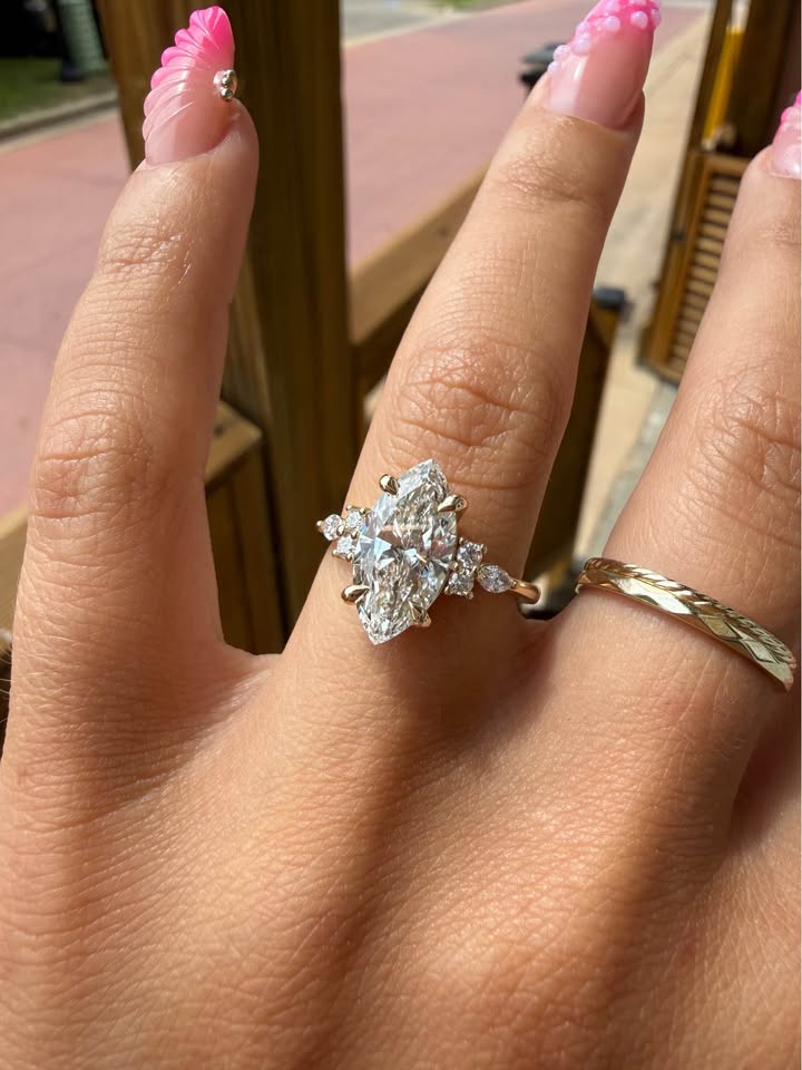 14KY 2.58ct Marquise Lab Grown Diamond Engagement Ring