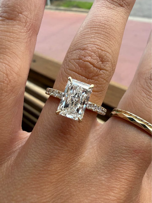 14KY 2.00ct Radiant Cut Lab Grown Diamond Engagement Ring&nbsp;