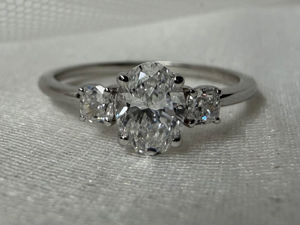 14KW 1.01ctw oval cut lab grown engagement ring