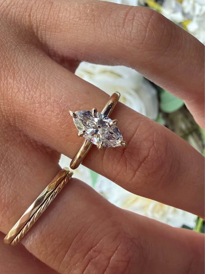 10KY 1.02ct Marquise Lab Grown Diamond Engagement Ring