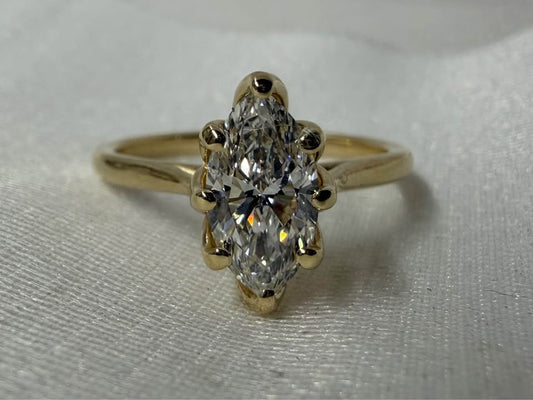 10KY 1.04ct Marquise Cut Lab Grown Diamond Engagement Ring