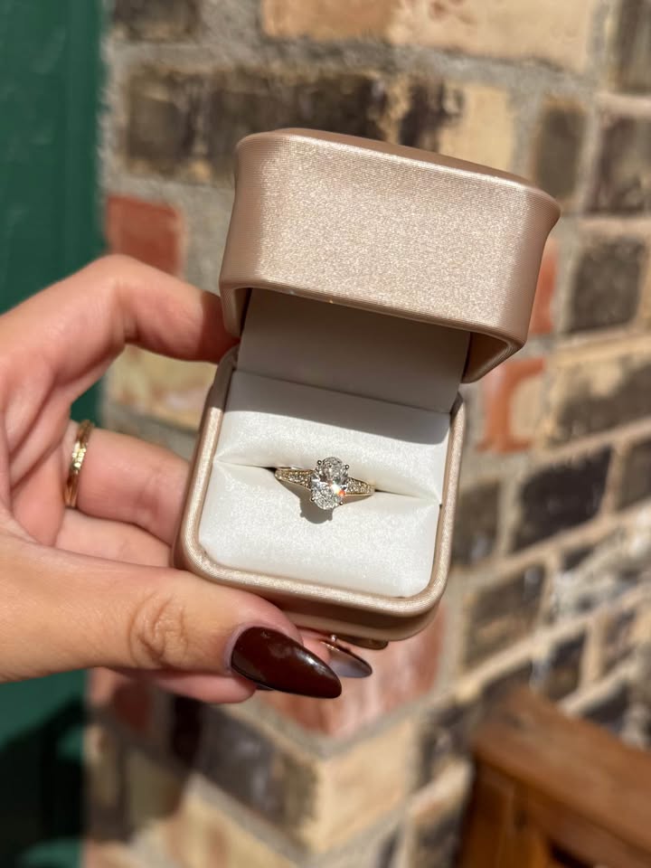 14KY 2.01ct Oval Lab Grown Diamond Engagement Ring - 2 1/3ctw