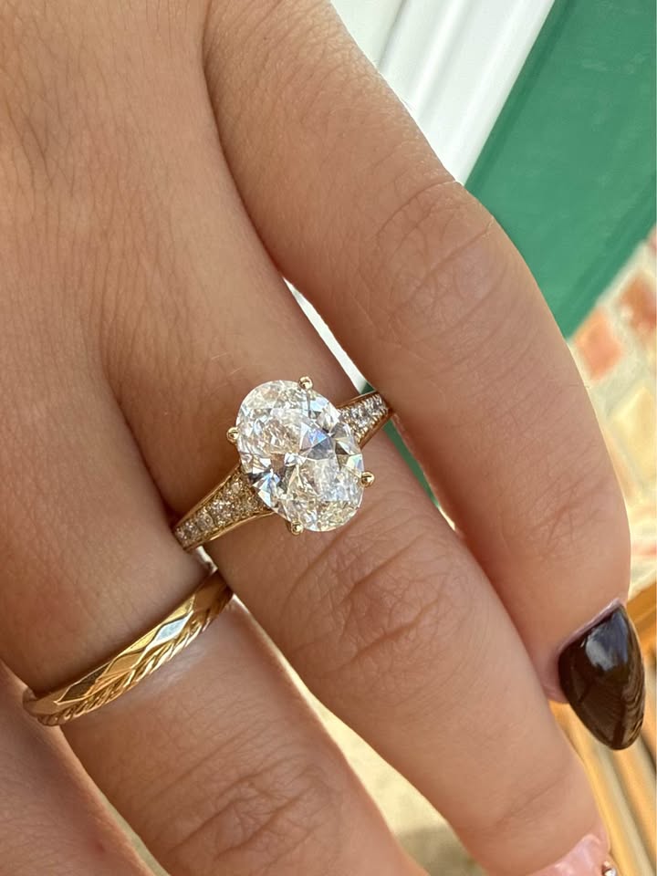 14KY 2.01ct Oval Lab Grown Diamond Engagement Ring - 2 1/3ctw