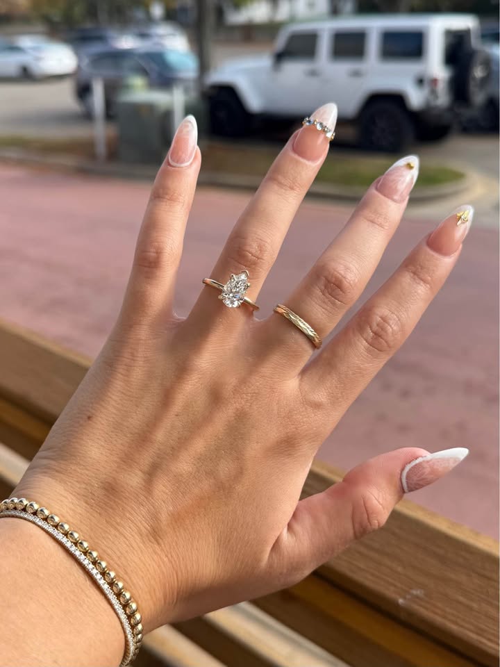 10KY 2.09ct Pear LG Diamond Engagement Ring