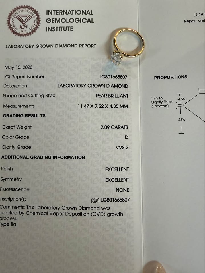 10KY 2.09ct Pear LG Diamond Engagement Ring