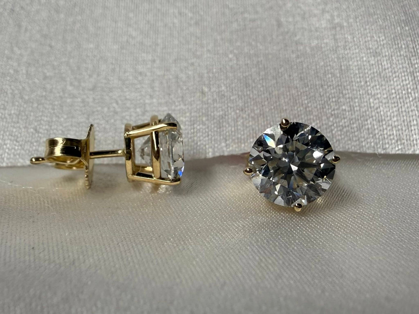 14KY 3.10ctw LGD Stud Earrings