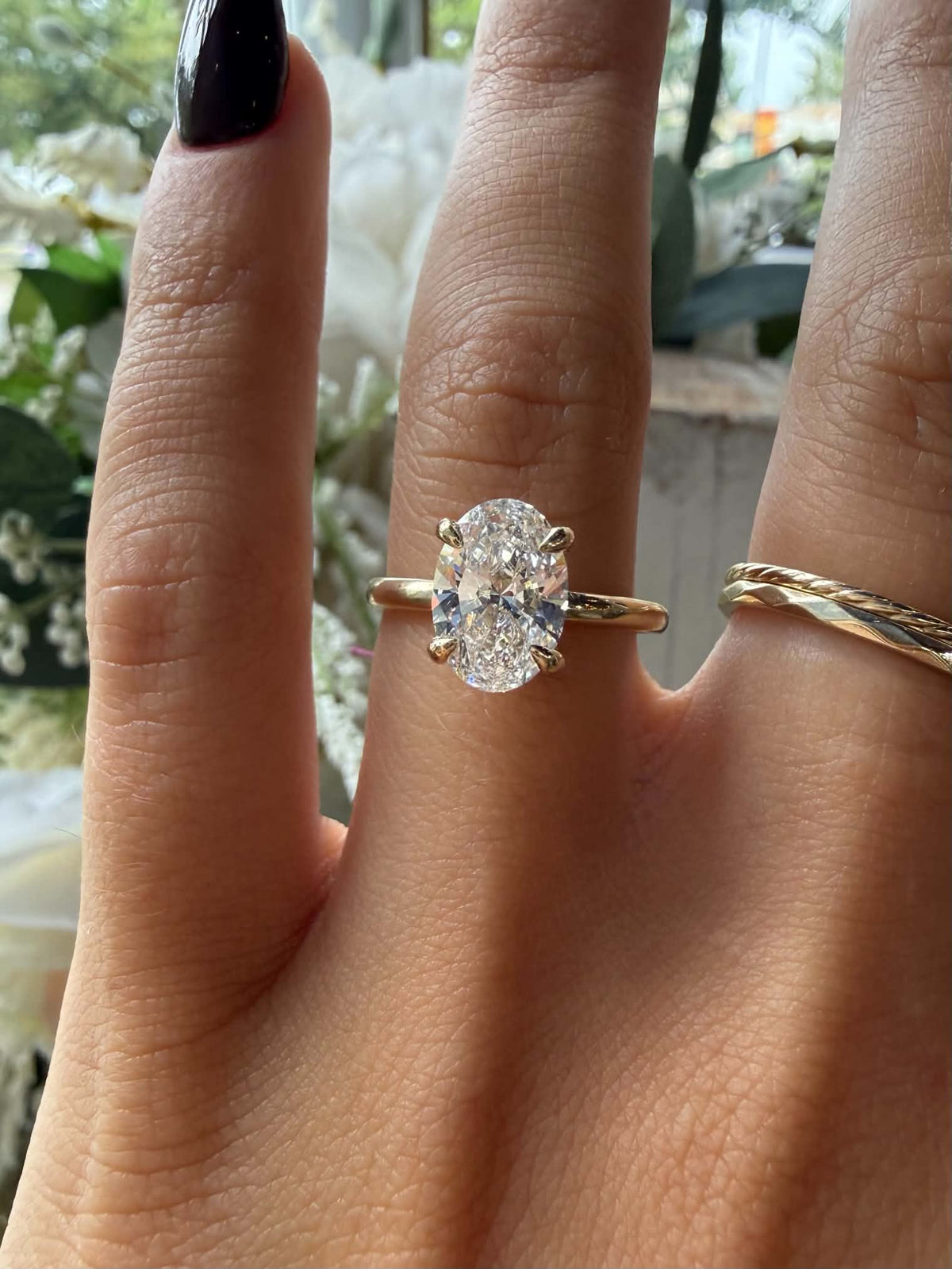 10KY 2.00ct Oval Lab Grown Diamond Engagement Ring