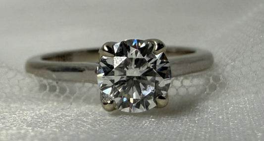 10KW .95ct Round Lab Grown Diamond Engagement Ring